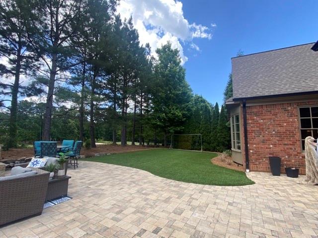 1427 Falkirk Lane NW