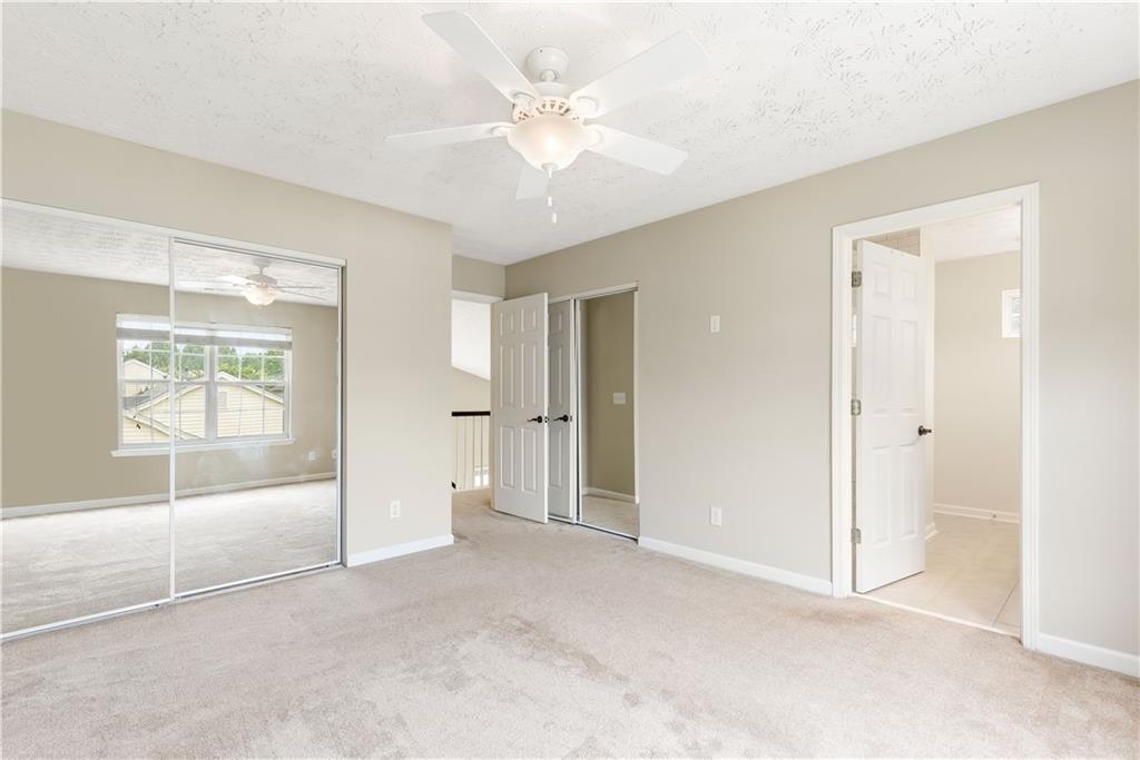 904 W Oaks Drive