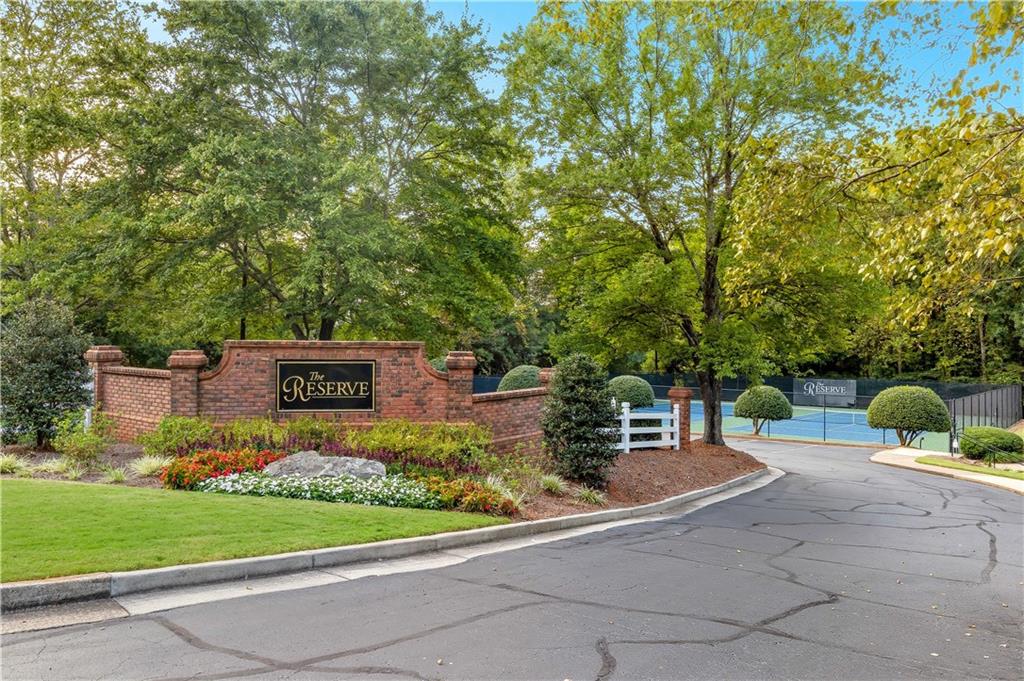 1553 Valley Reserve Court NW