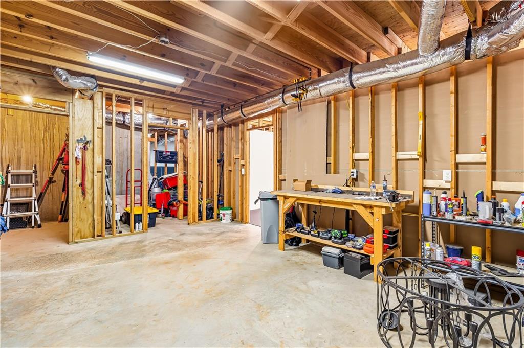 1553 Valley Reserve Court NW