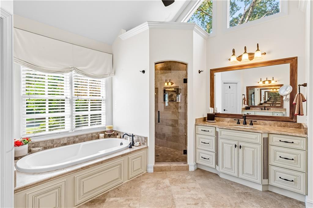 1553 Valley Reserve Court NW