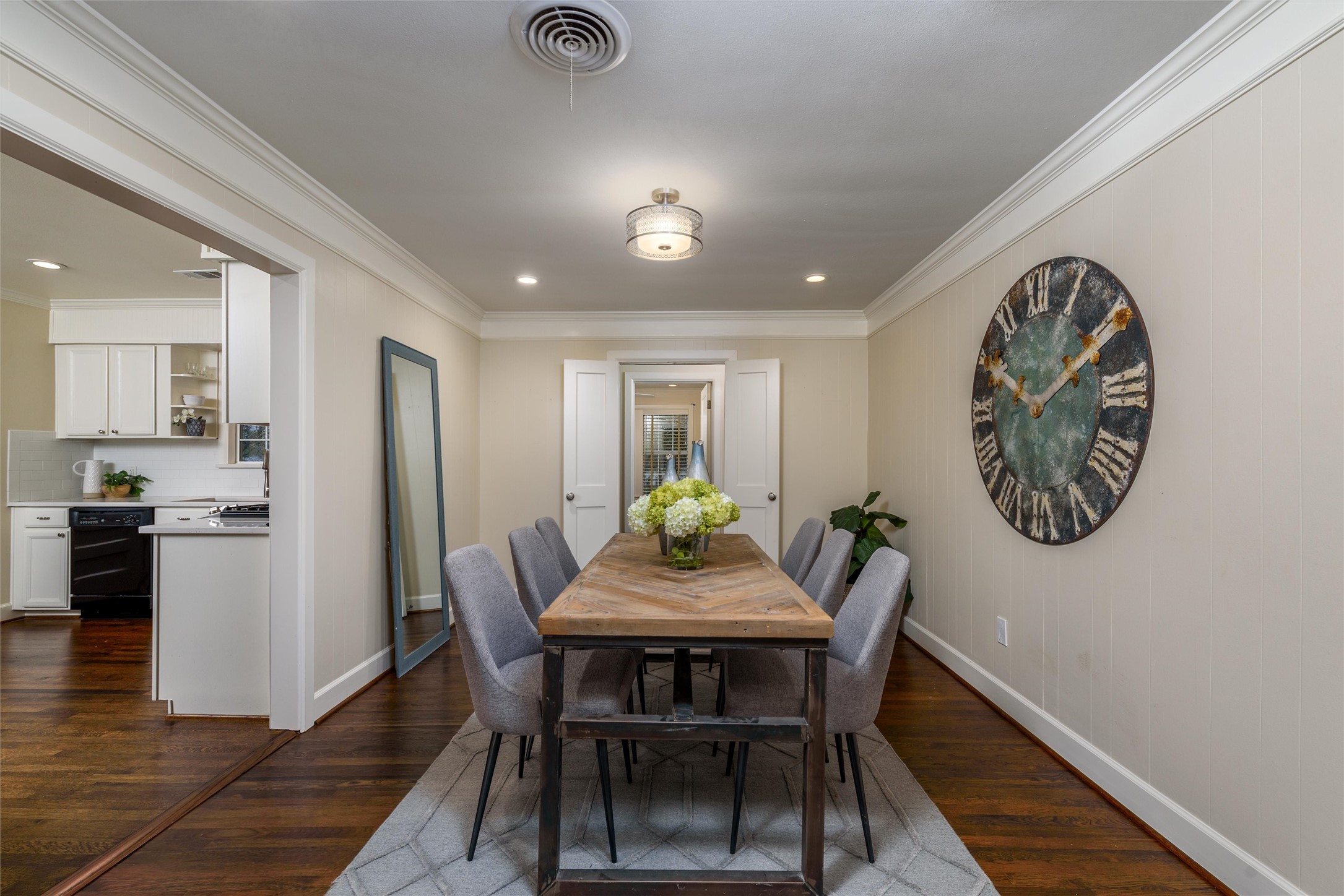 1412 N Waddill Street