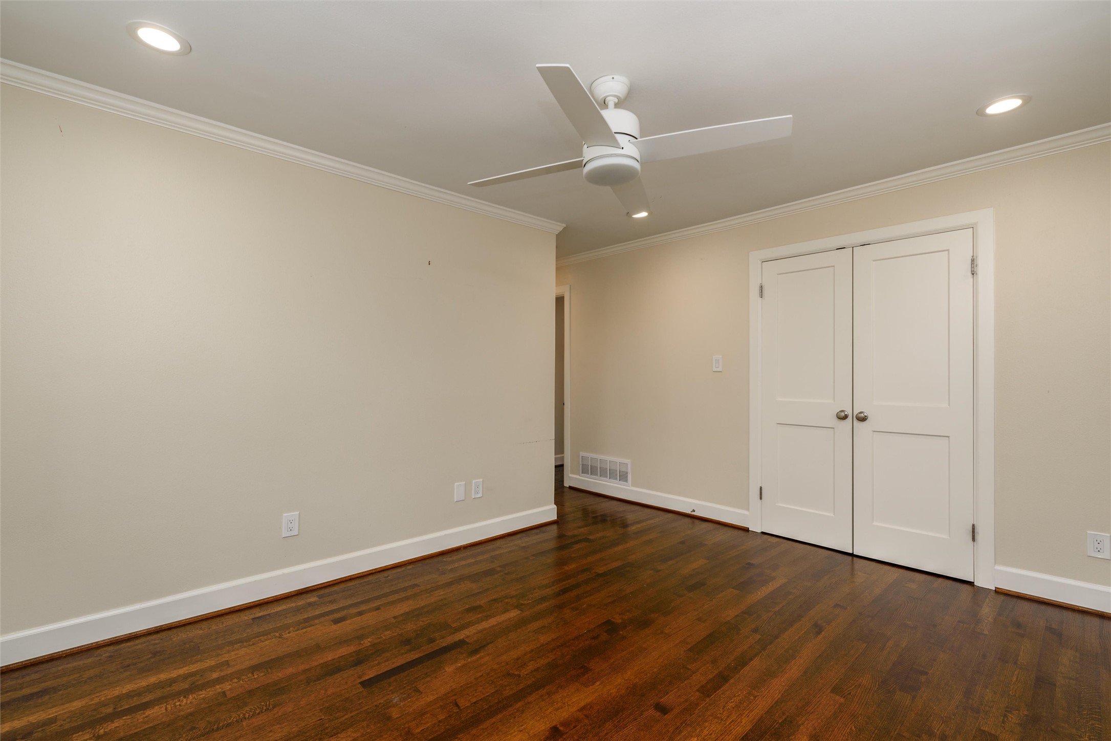 1412 N Waddill Street