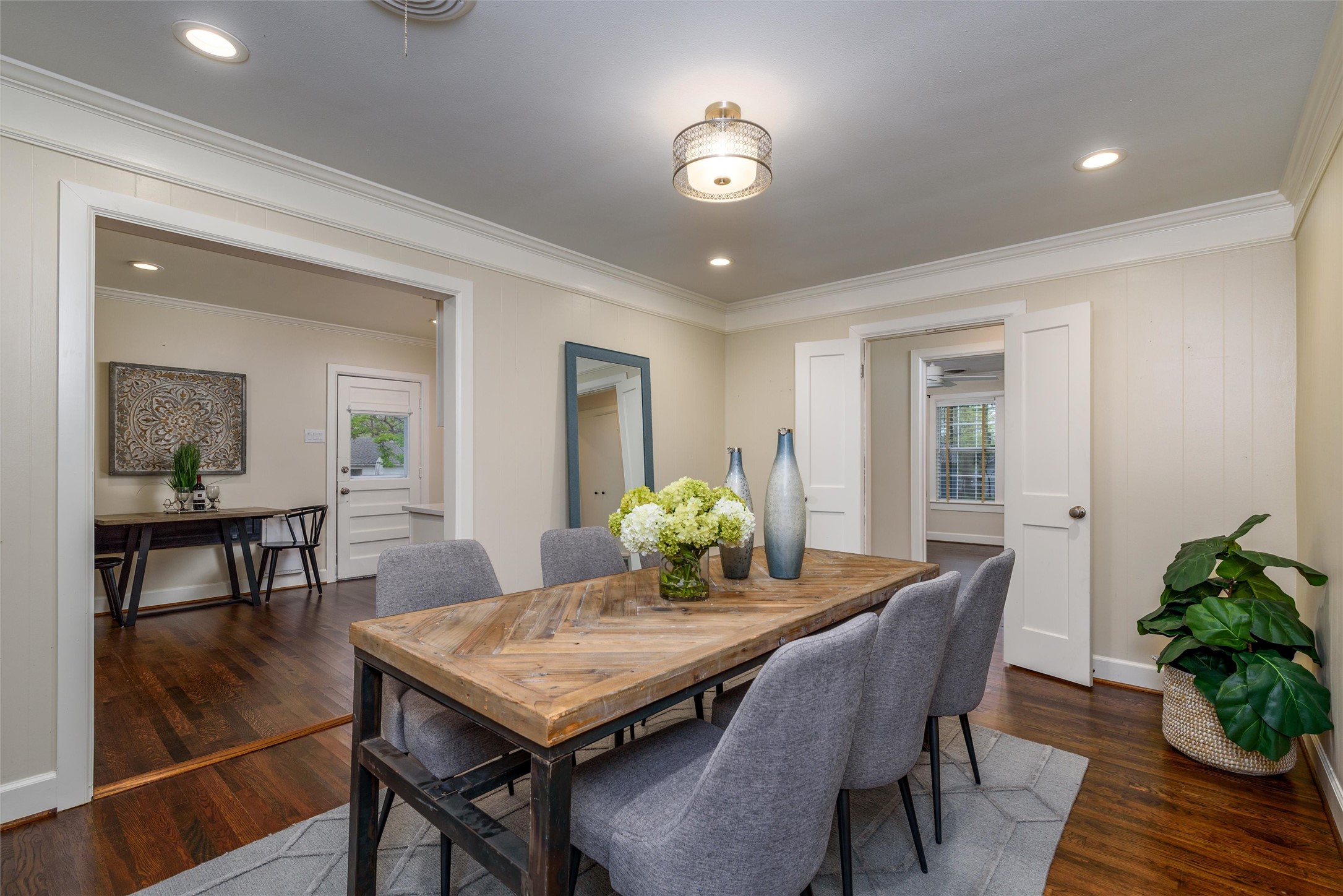 1412 N Waddill Street