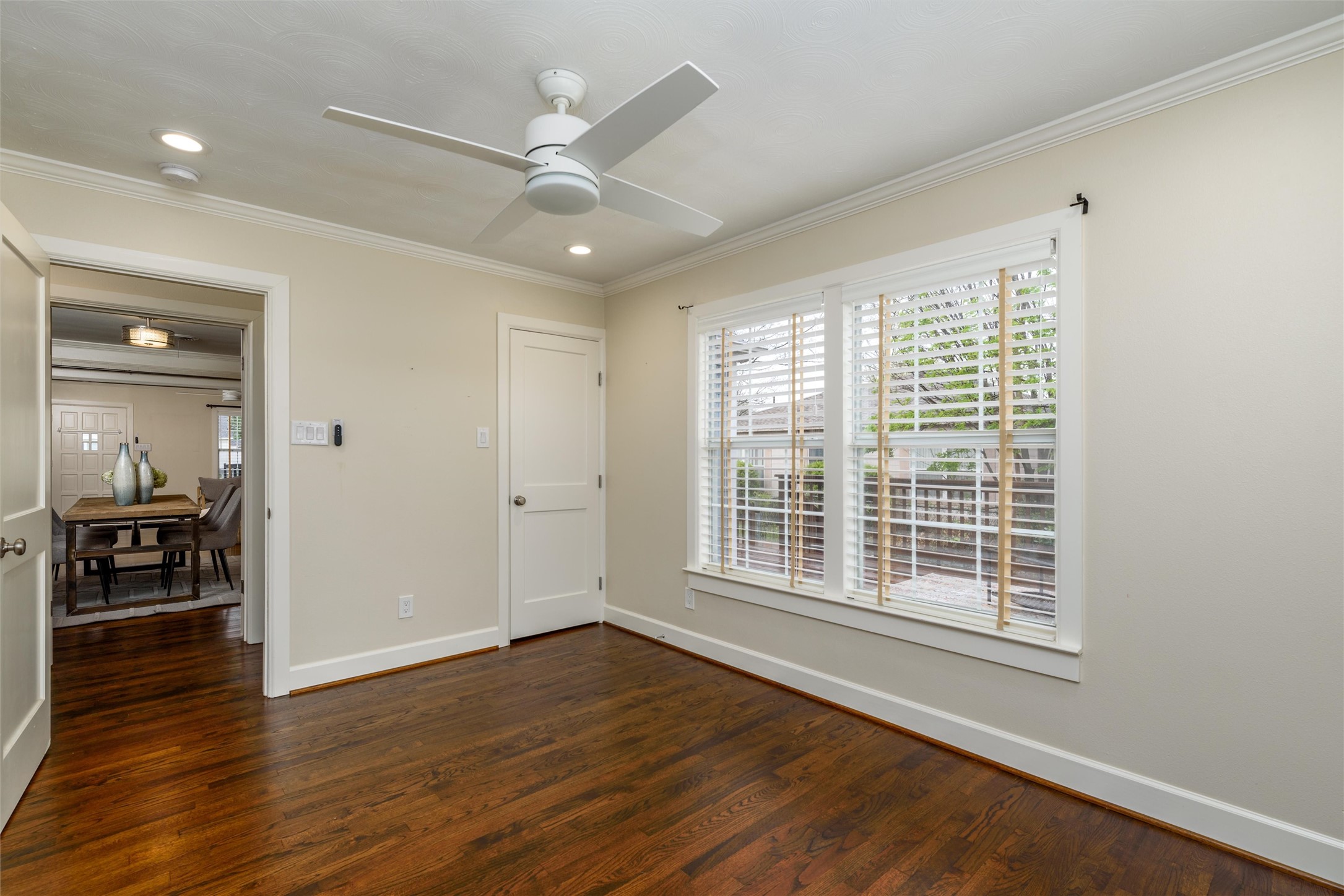 1412 N Waddill Street