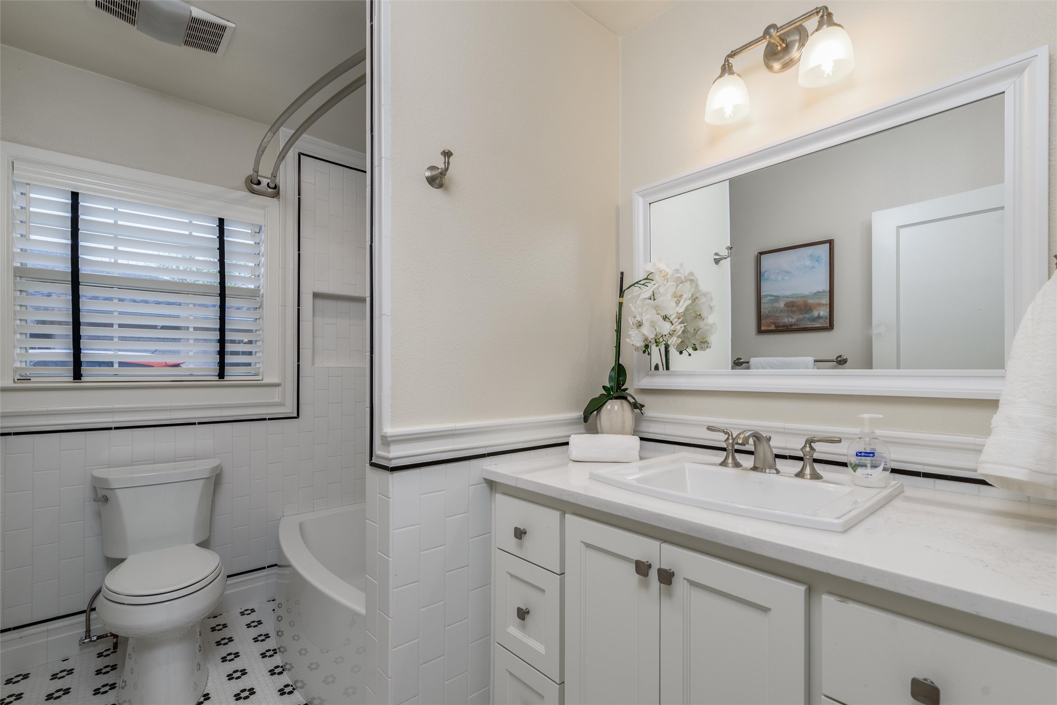 1412 N Waddill Street