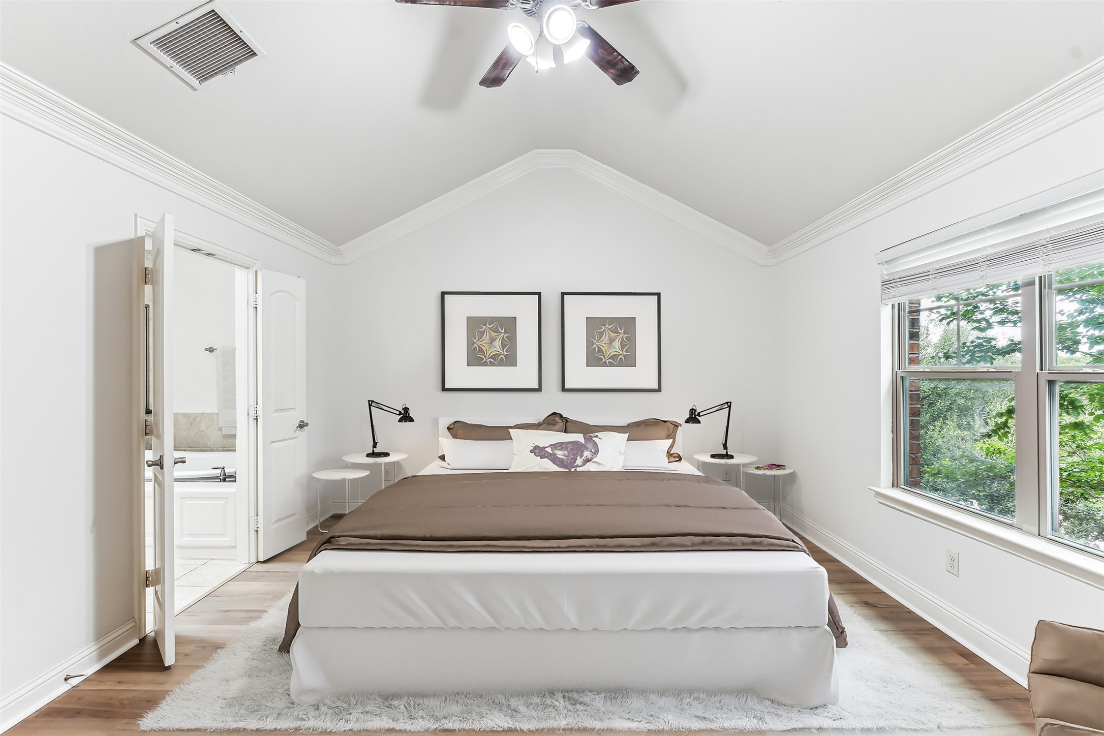 10549 Chaucer Hill Lane