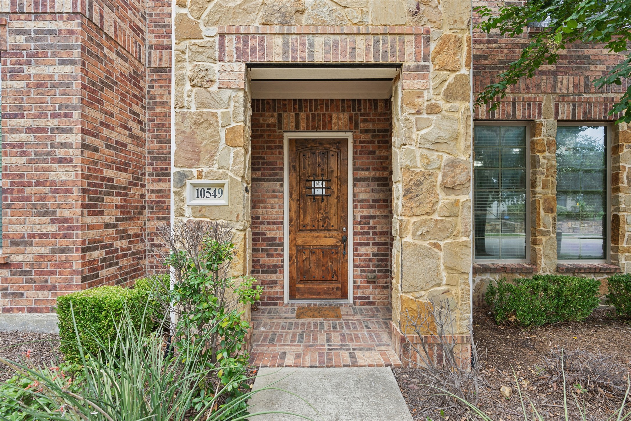 10549 Chaucer Hill Lane