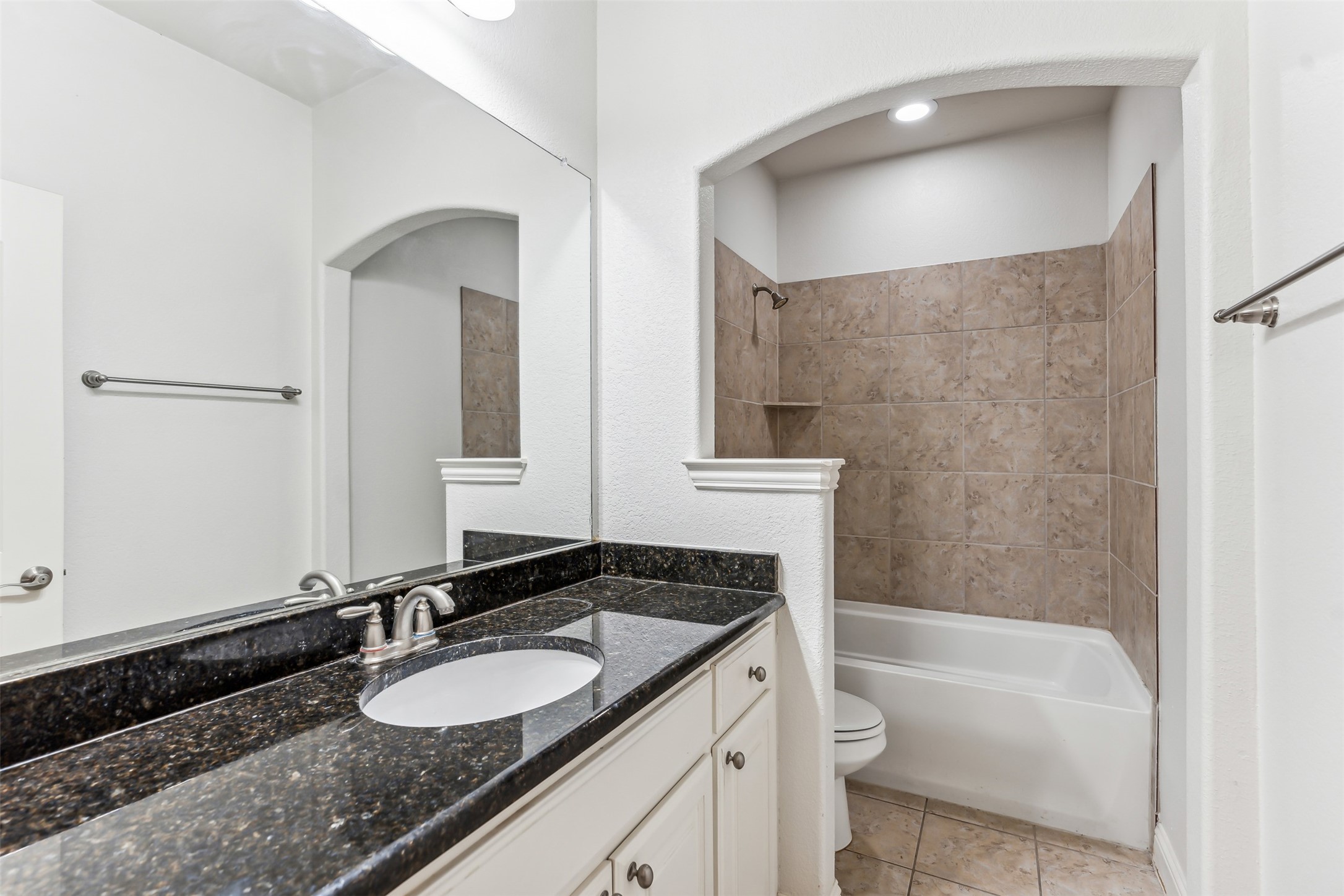 10549 Chaucer Hill Lane