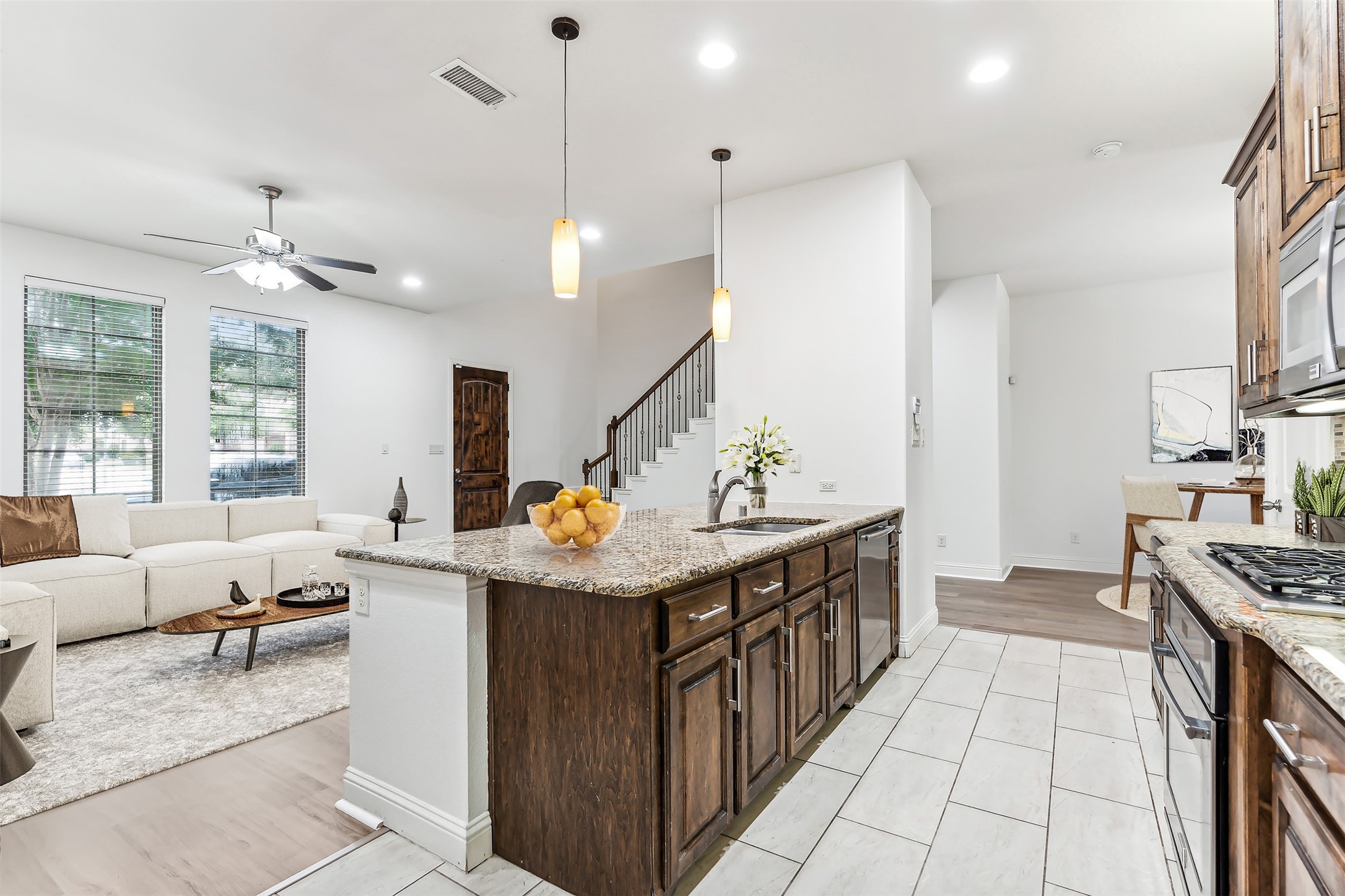 10549 Chaucer Hill Lane