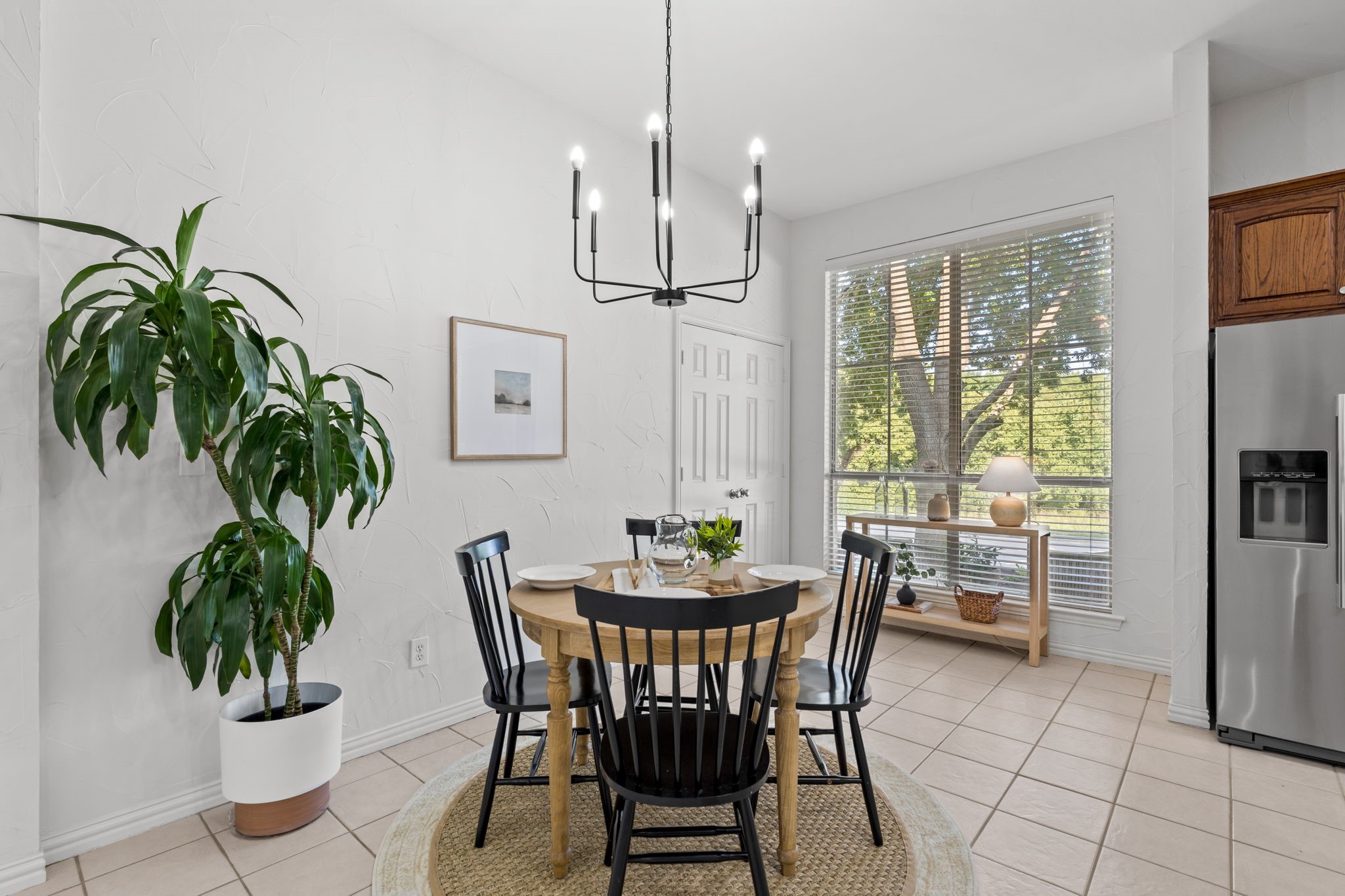 4821 Ravendale Drive