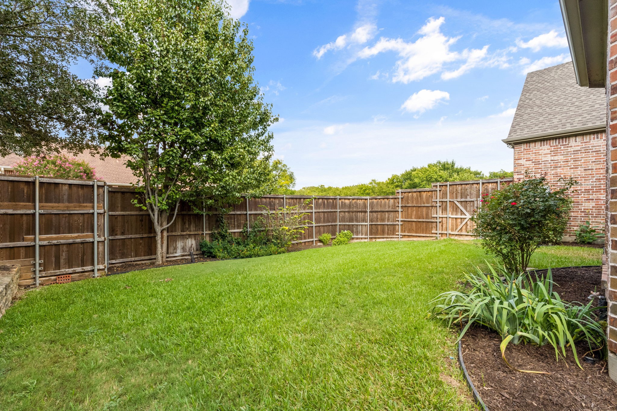 4821 Ravendale Drive