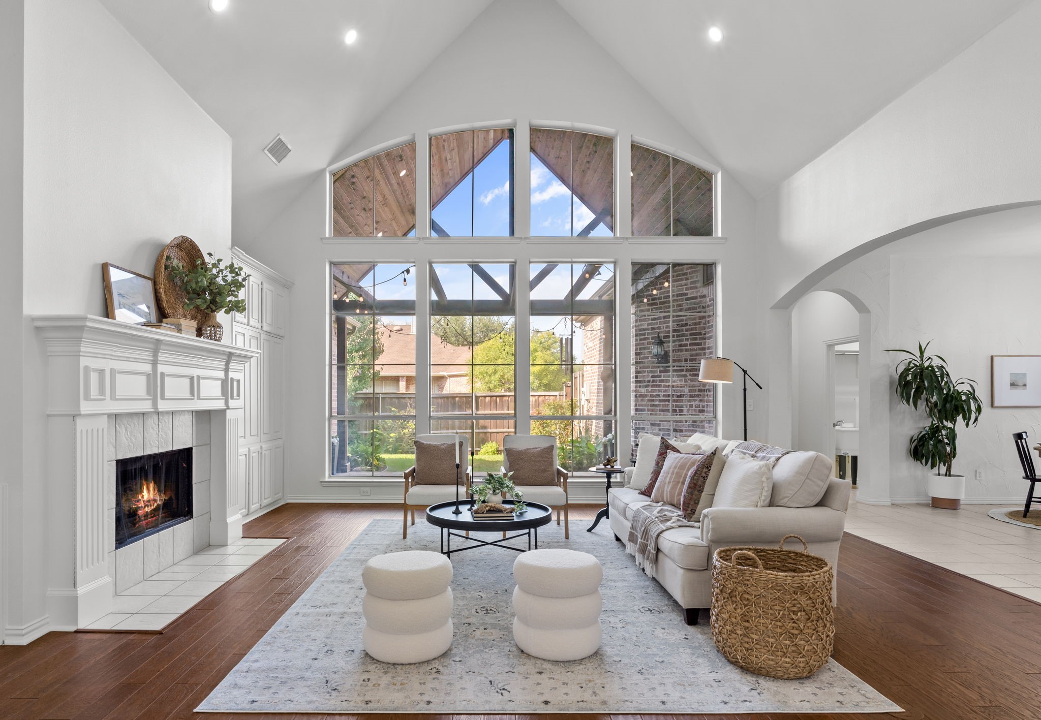 4821 Ravendale Drive