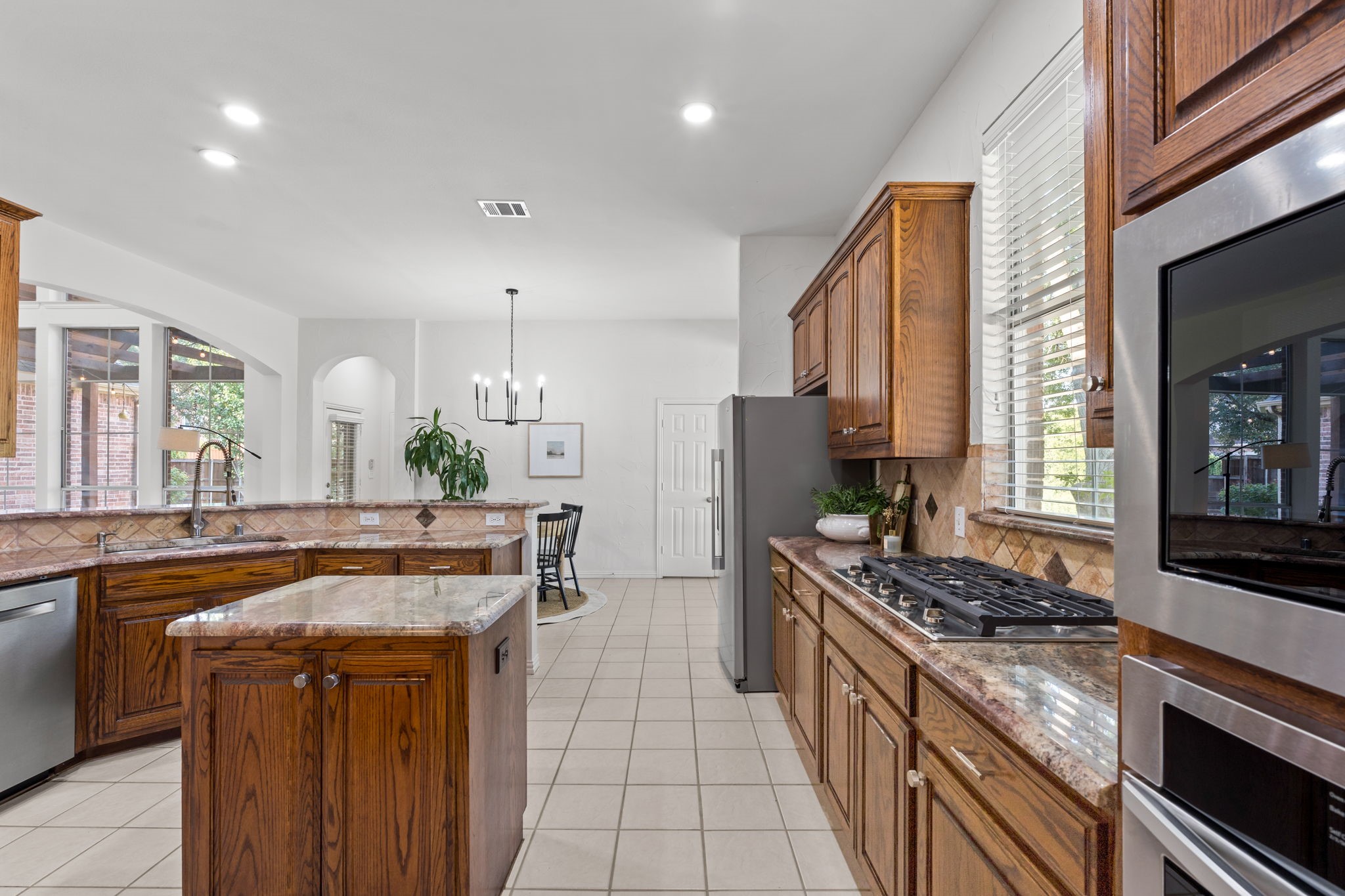 4821 Ravendale Drive