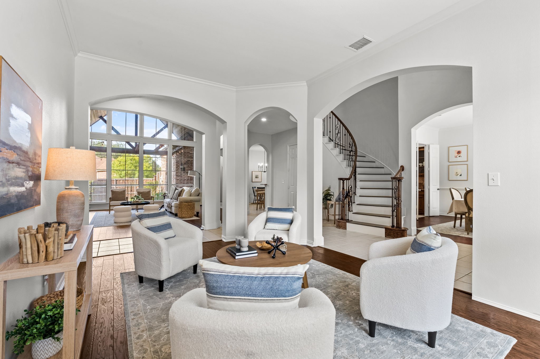 4821 Ravendale Drive