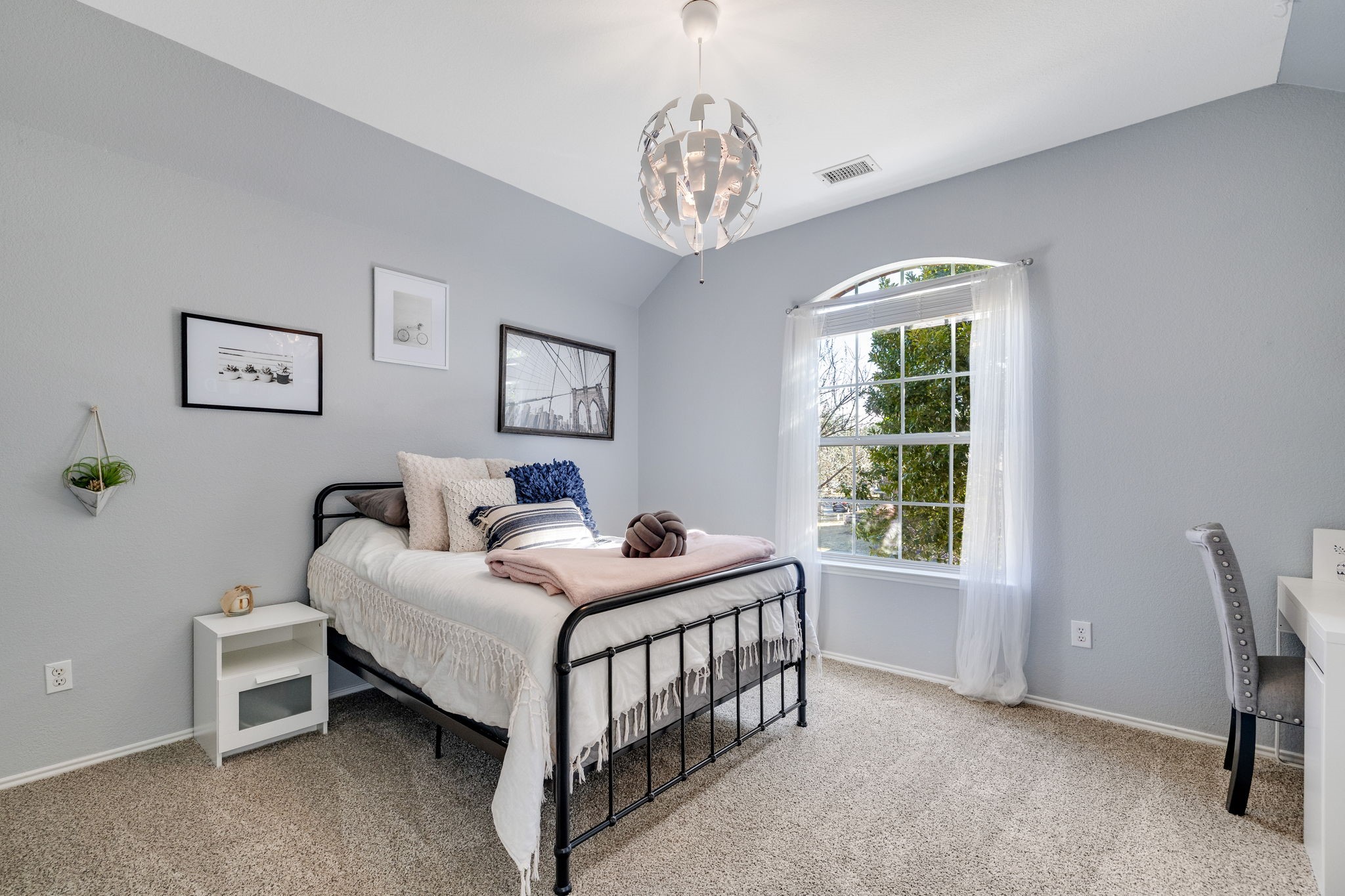 1170 Southampton Drive