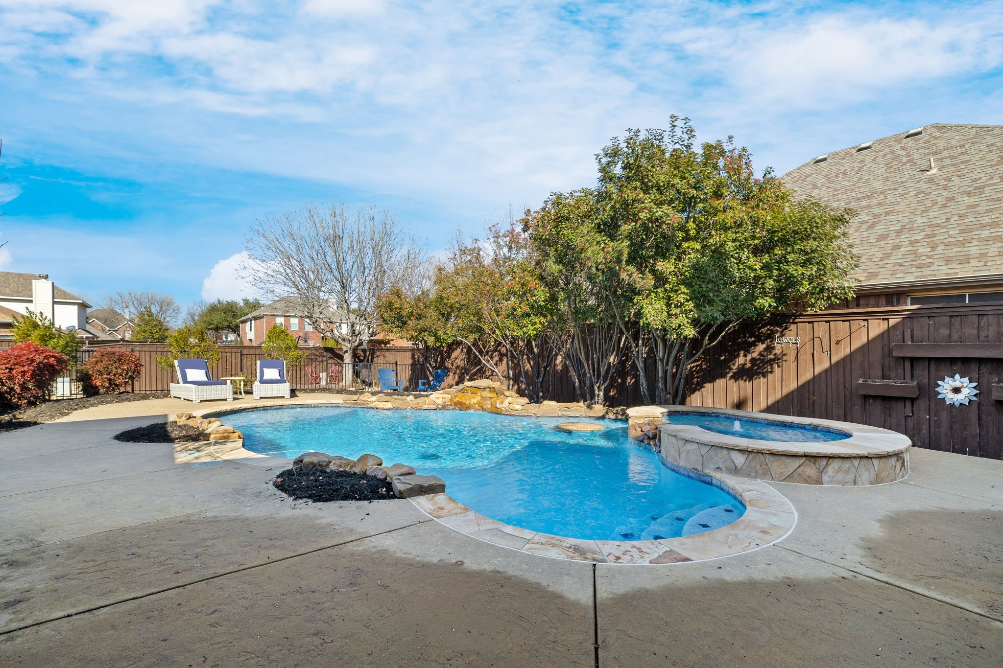 1170 Southampton Drive