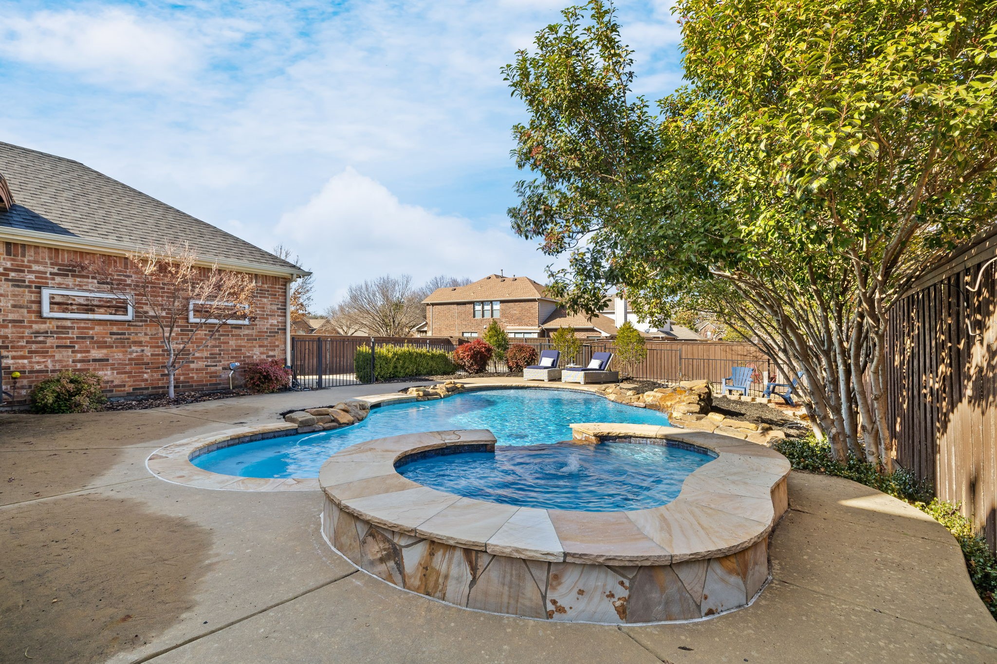 1170 Southampton Drive