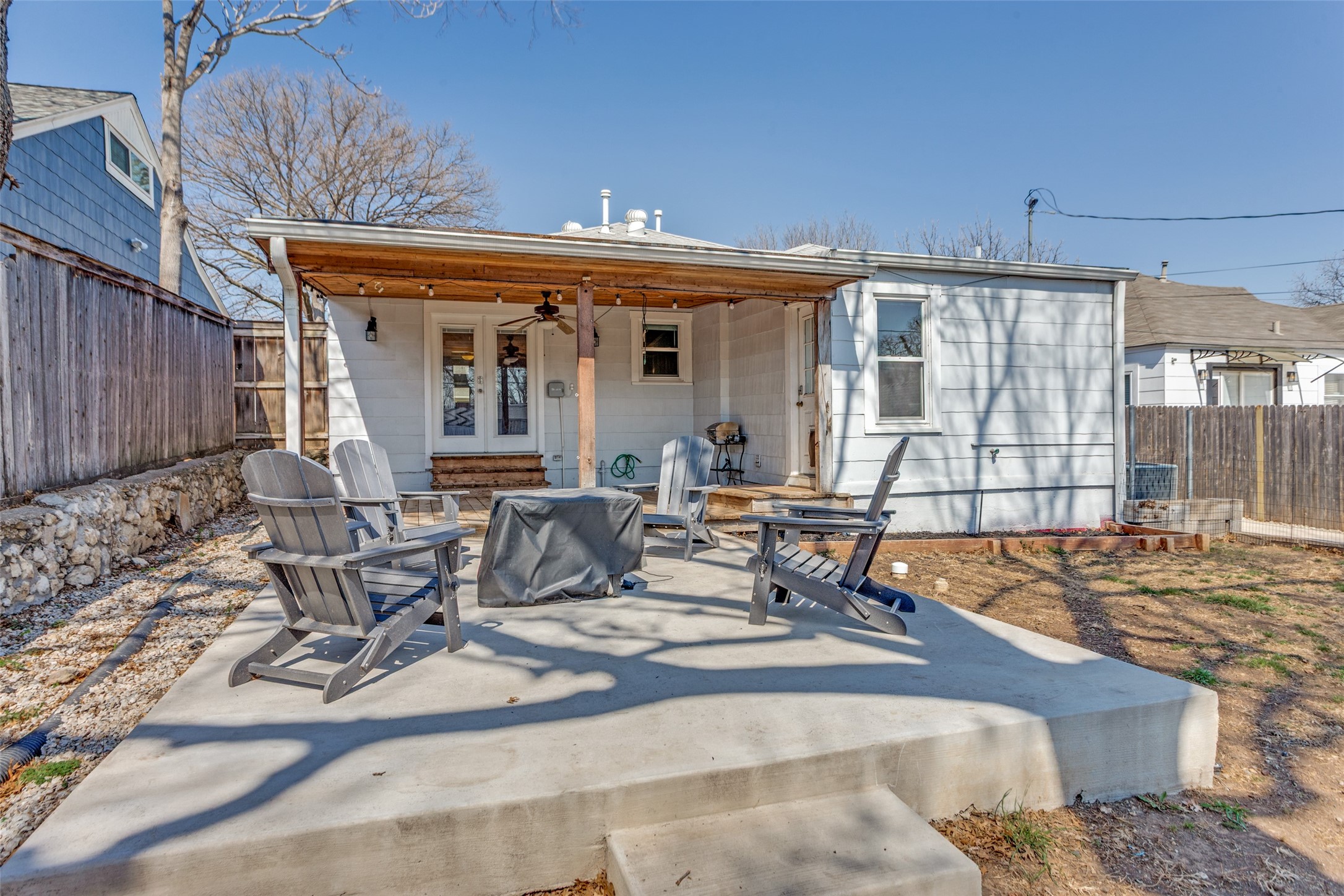 4029 Pershing Avenue