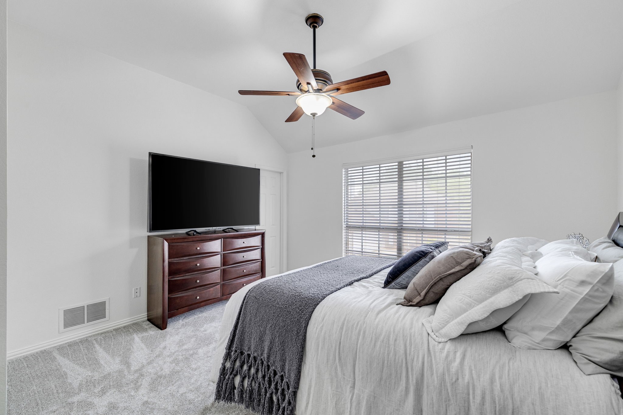 115 Saint James Road