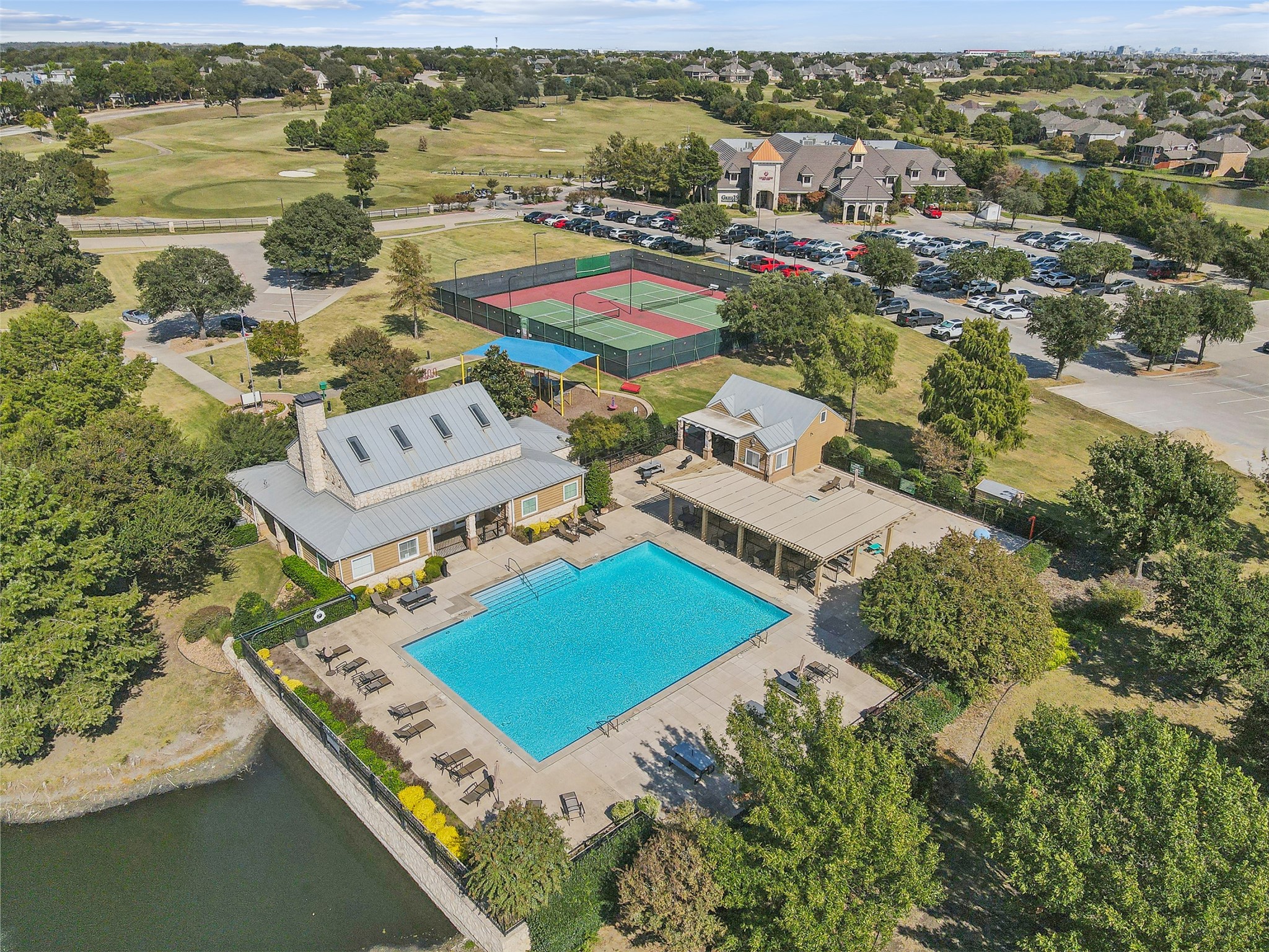 1501 Ector Drive