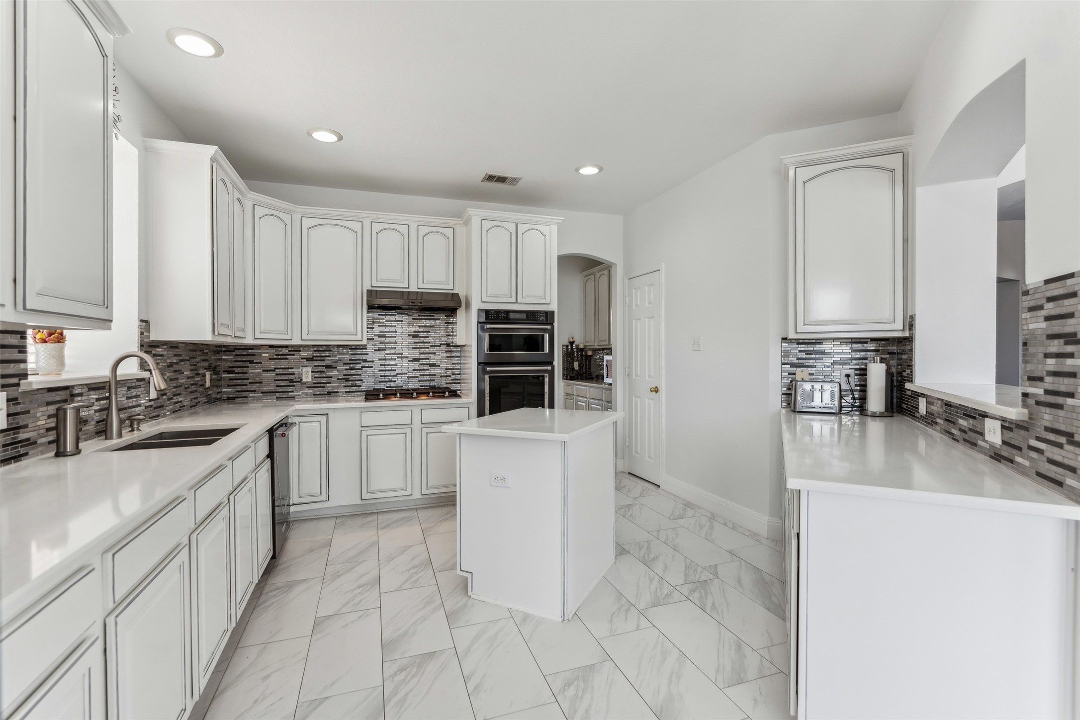1501 Ector Drive
