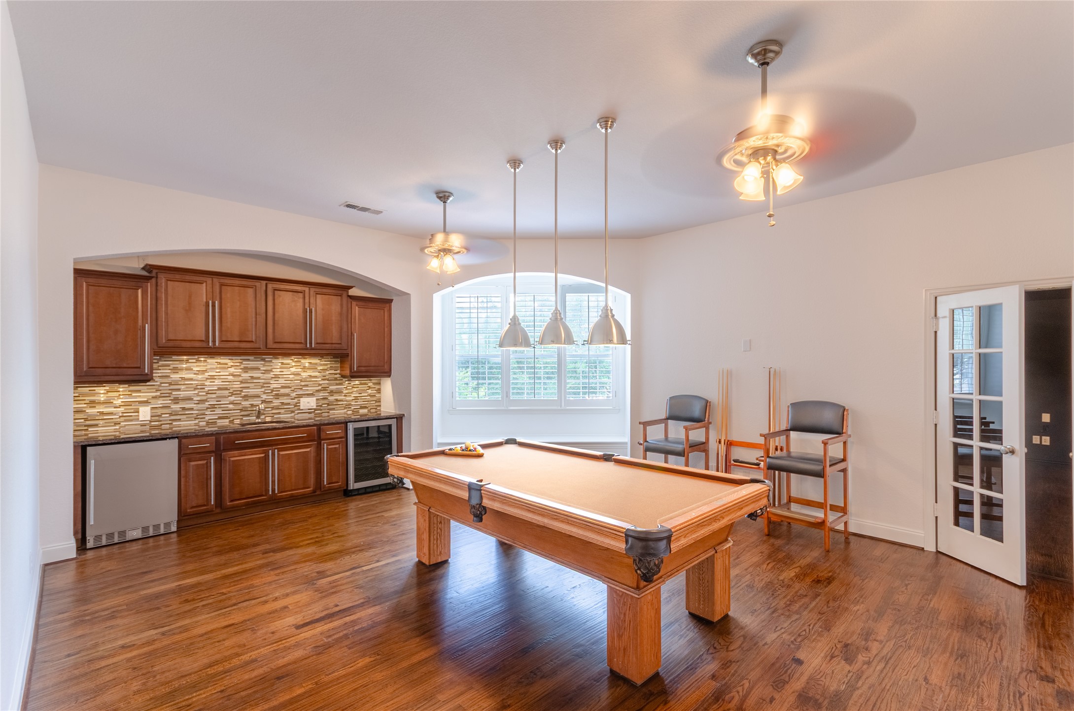 901 Woodcliff Drive