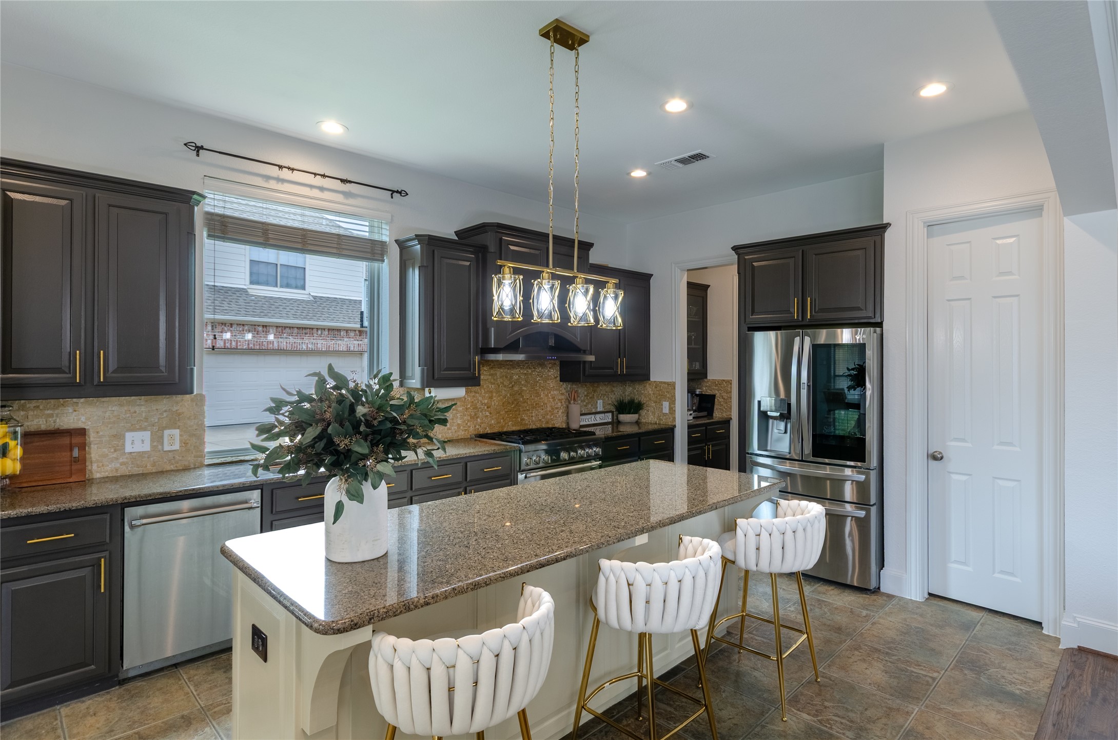 901 Woodcliff Drive