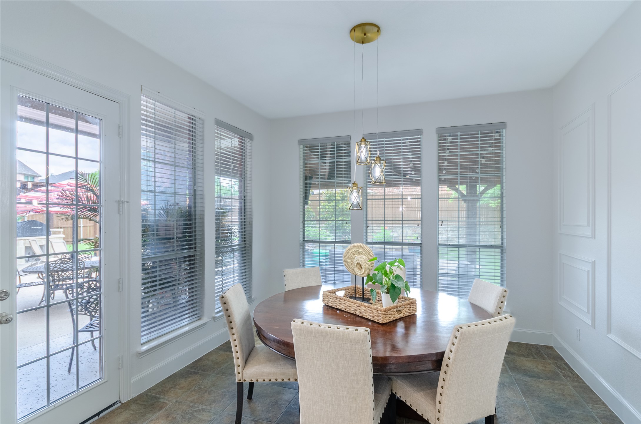 901 Woodcliff Drive