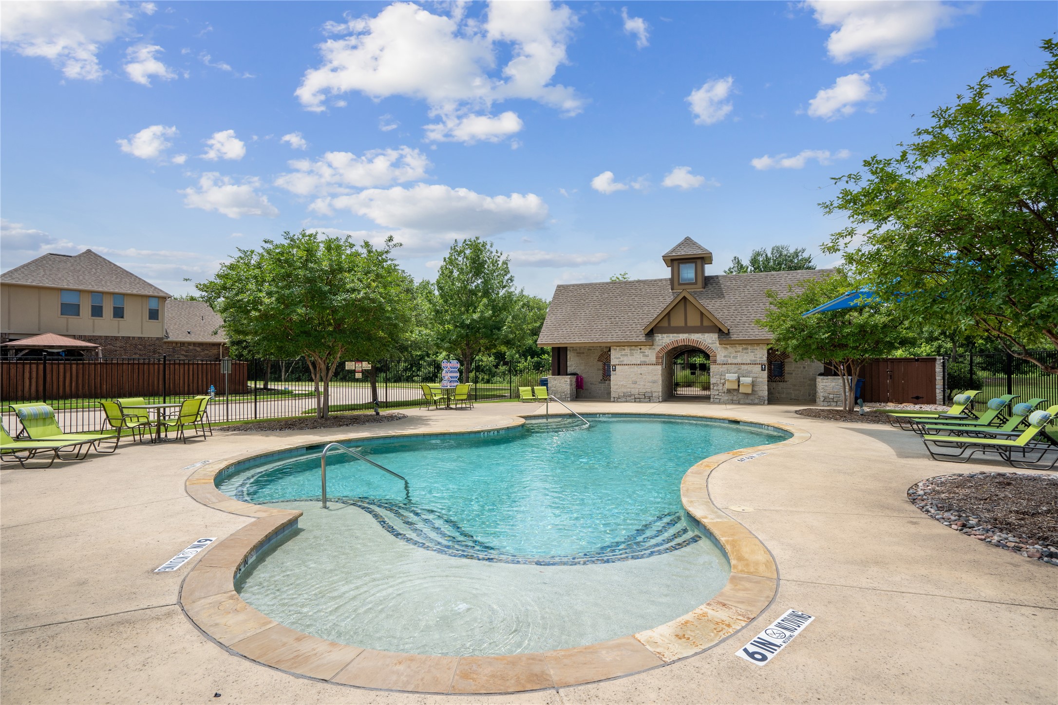 4213 Pecan Bend Lane