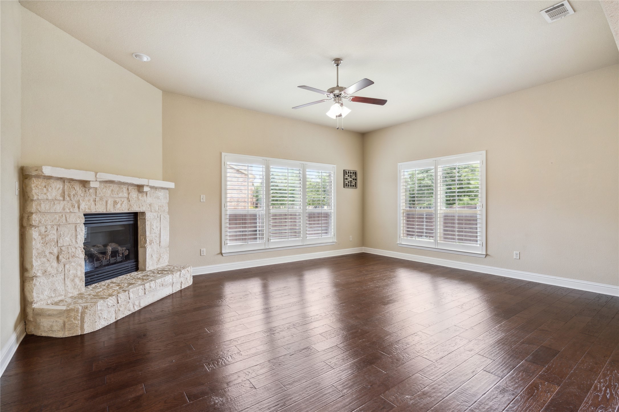 4213 Pecan Bend Lane