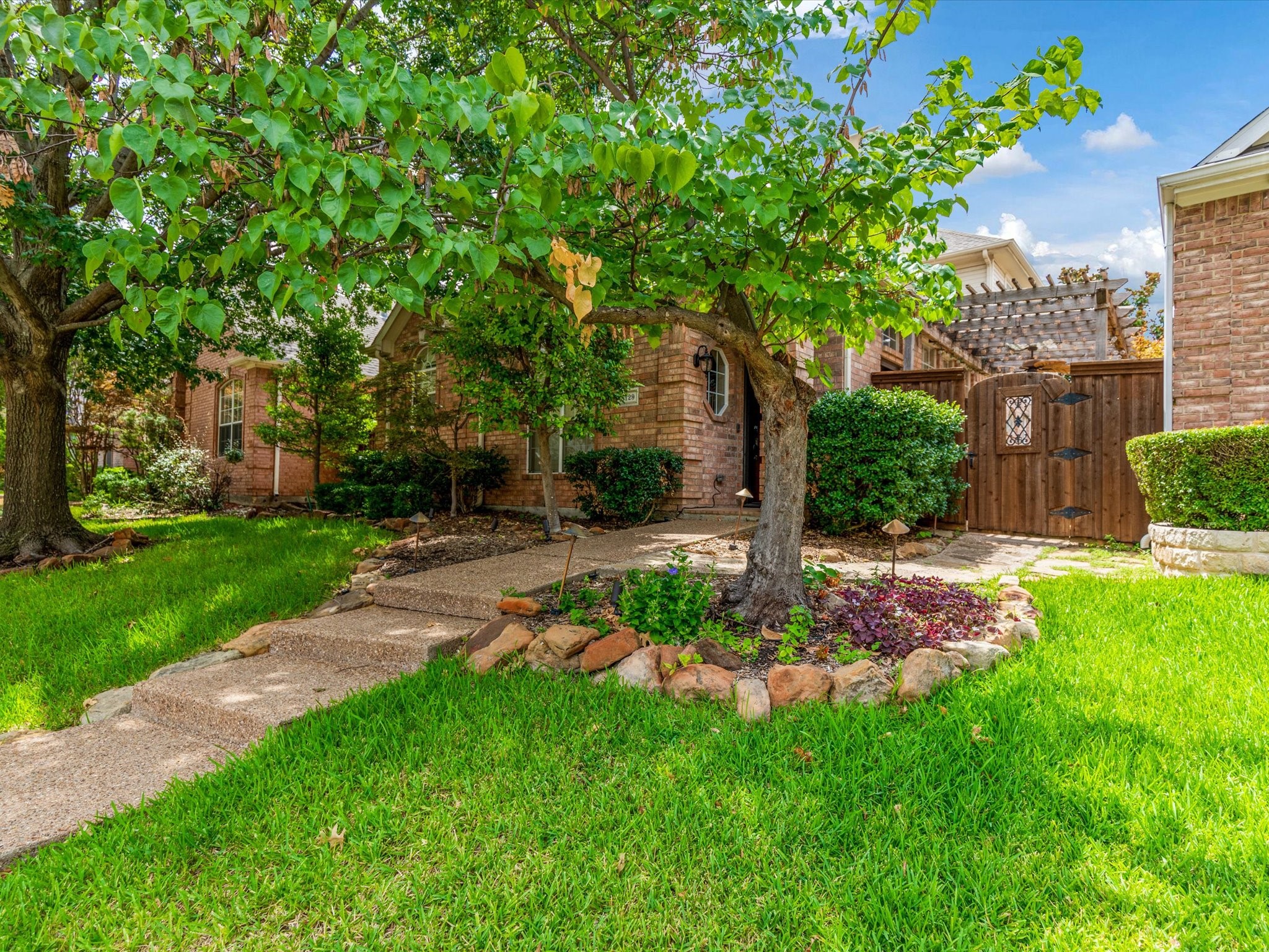 8129 Springmoss Drive