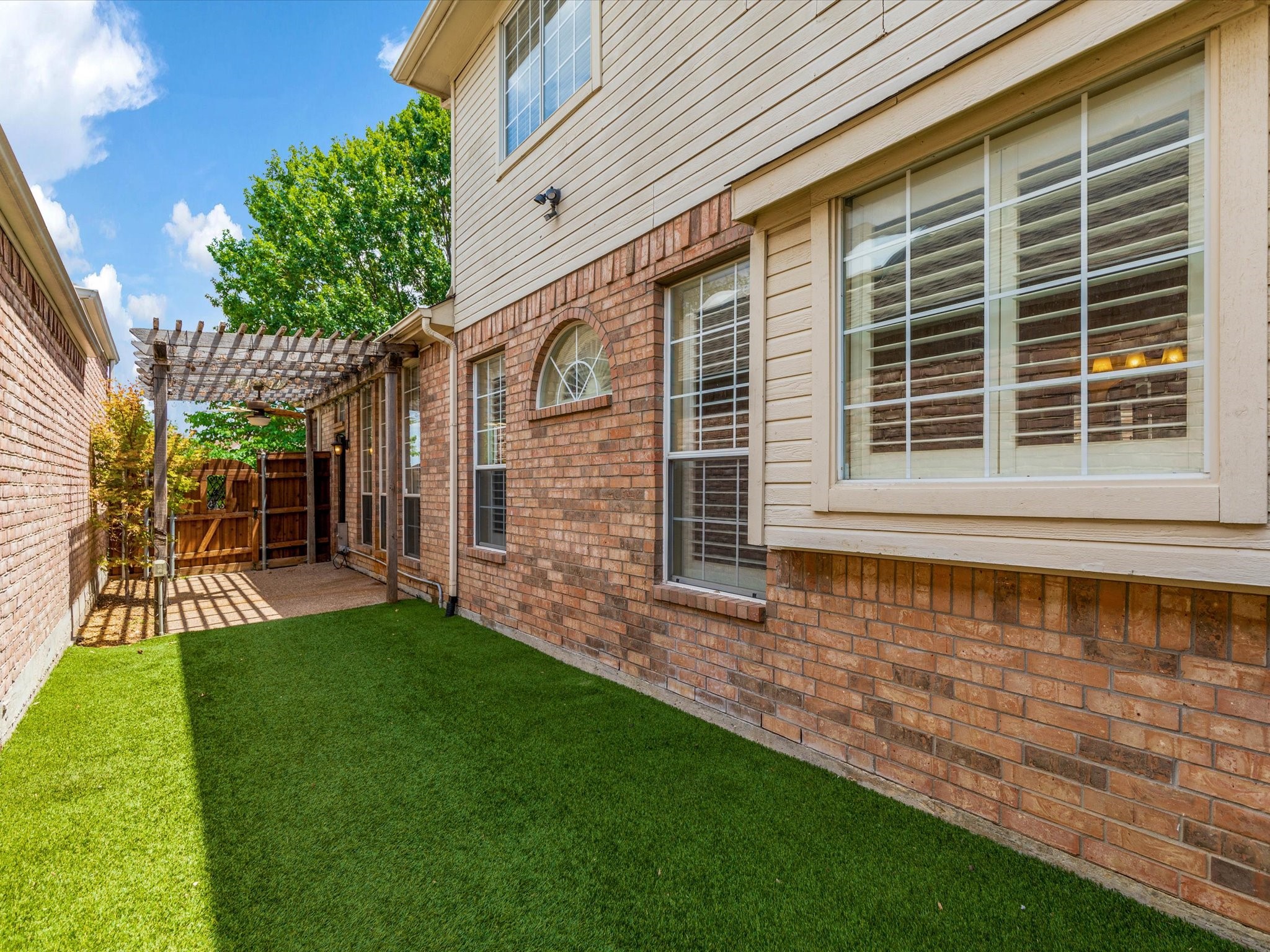 8129 Springmoss Drive