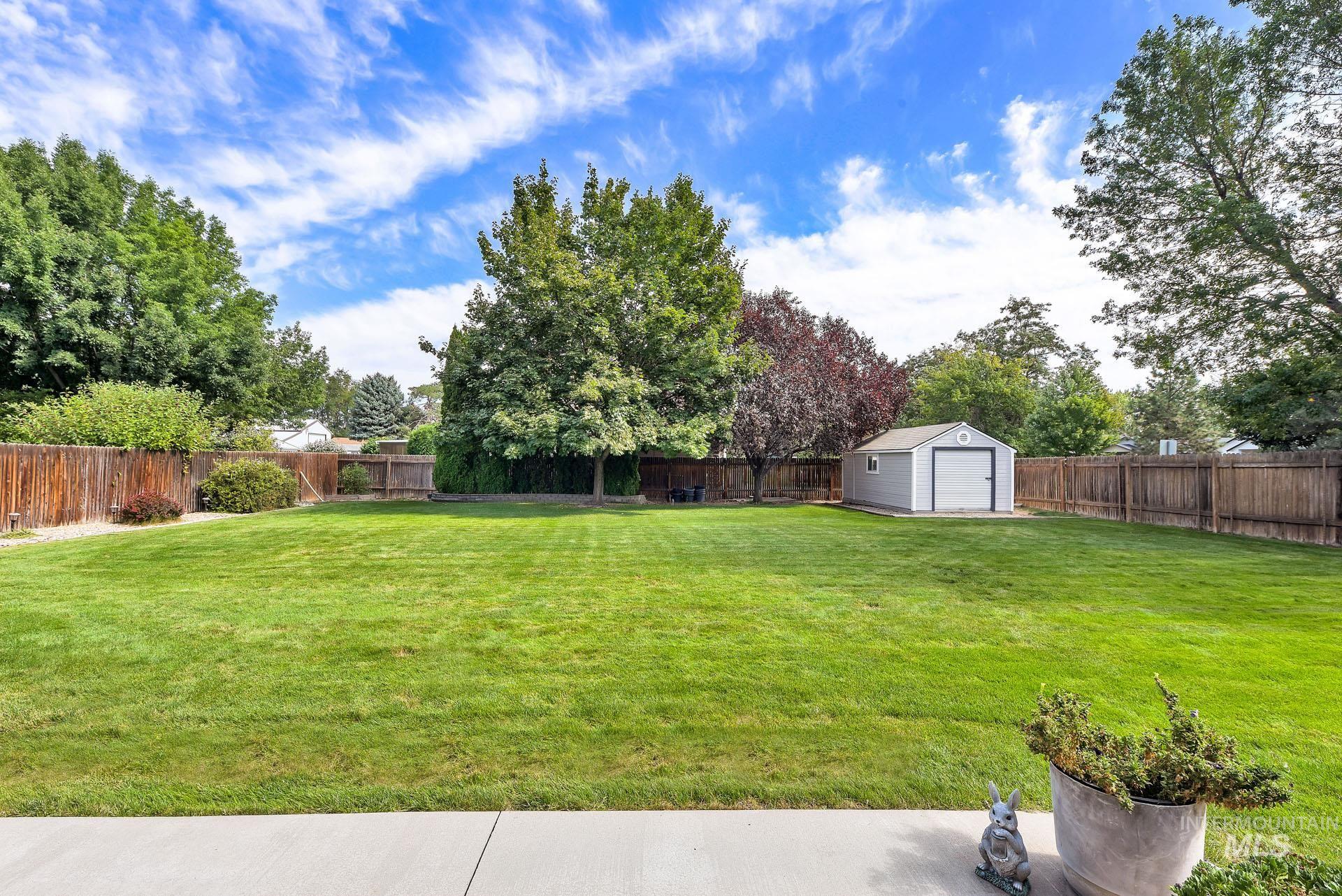 1970 S Lost Trail Pl