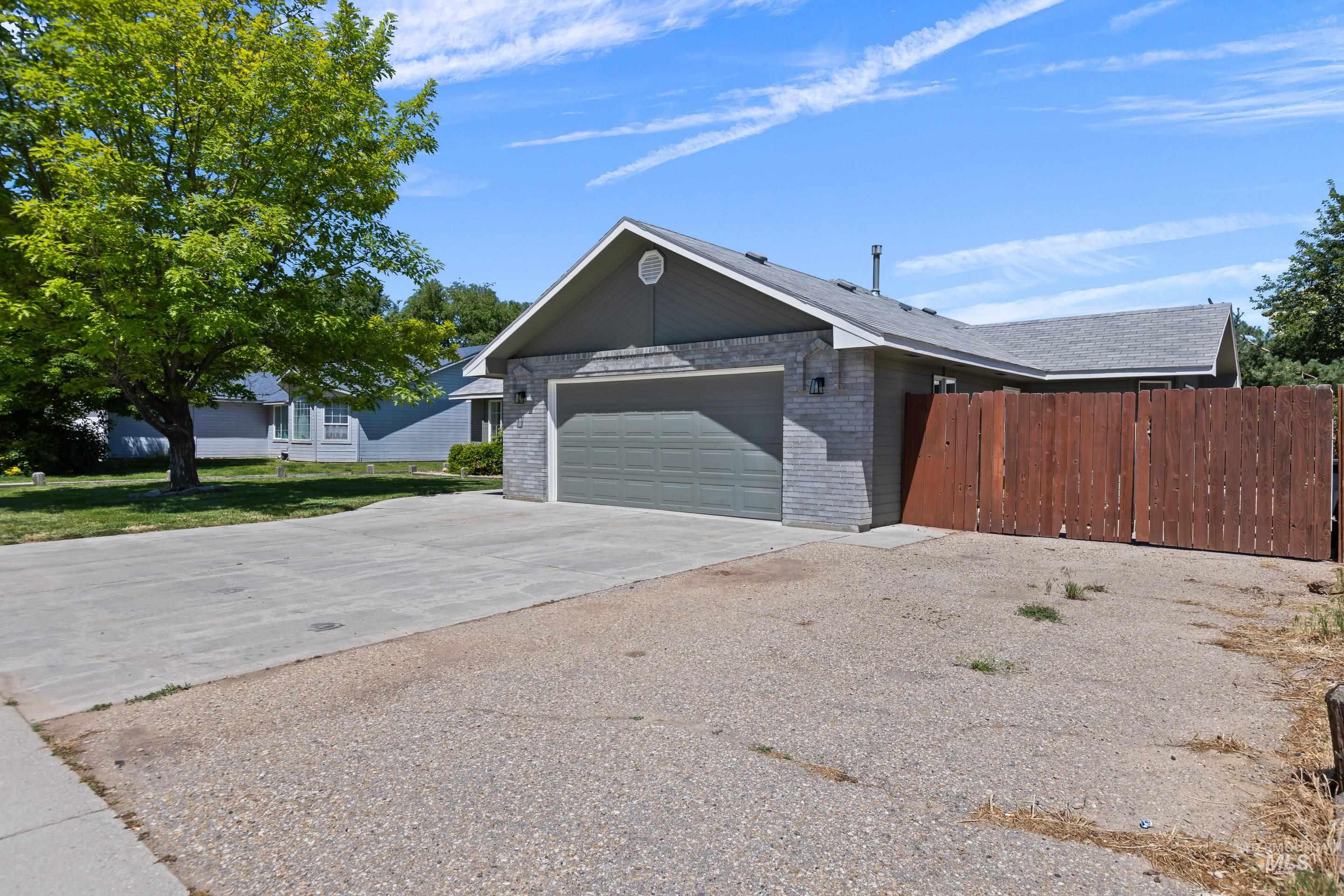 2009 Fairoaks Drive