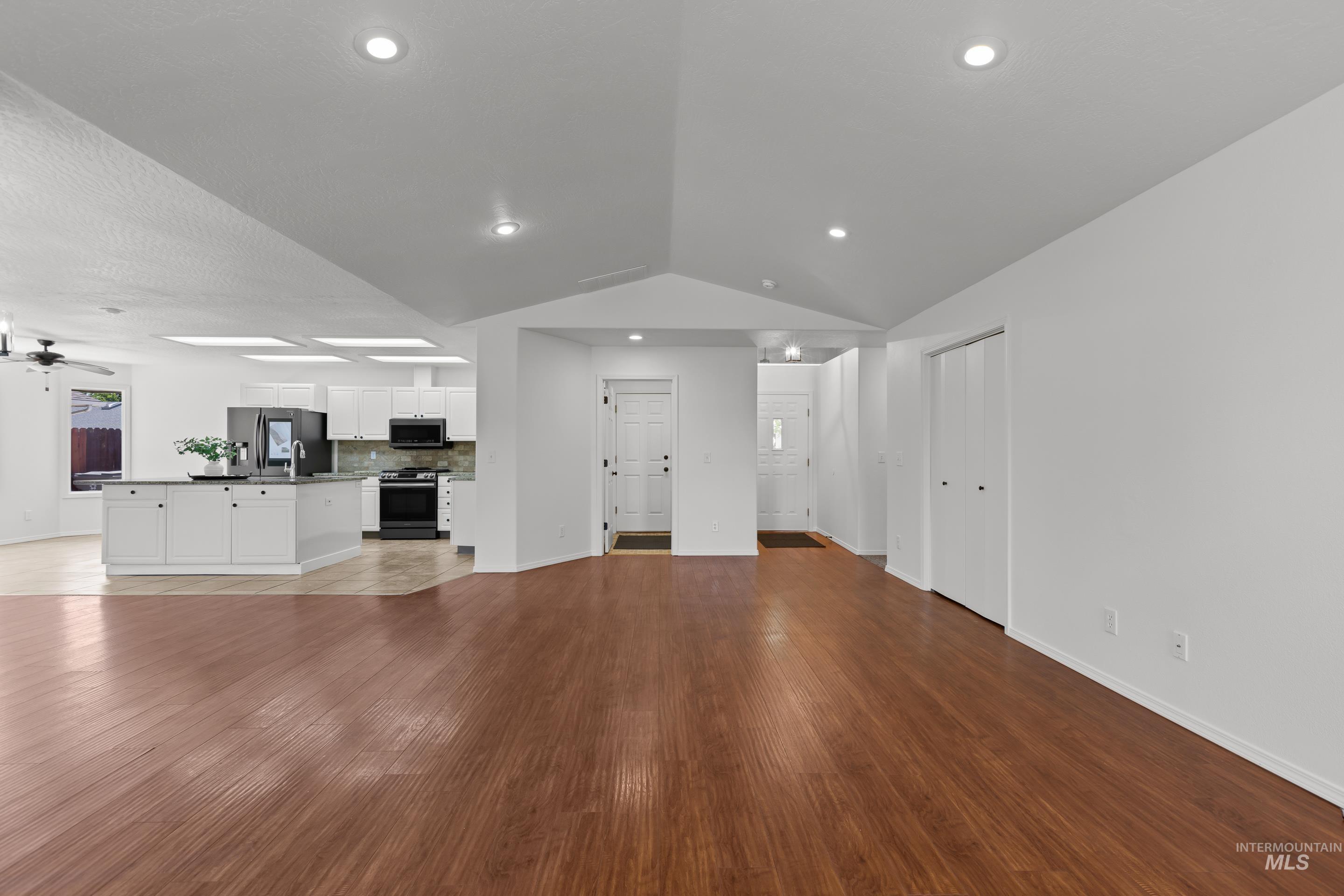 2009 Fairoaks Drive