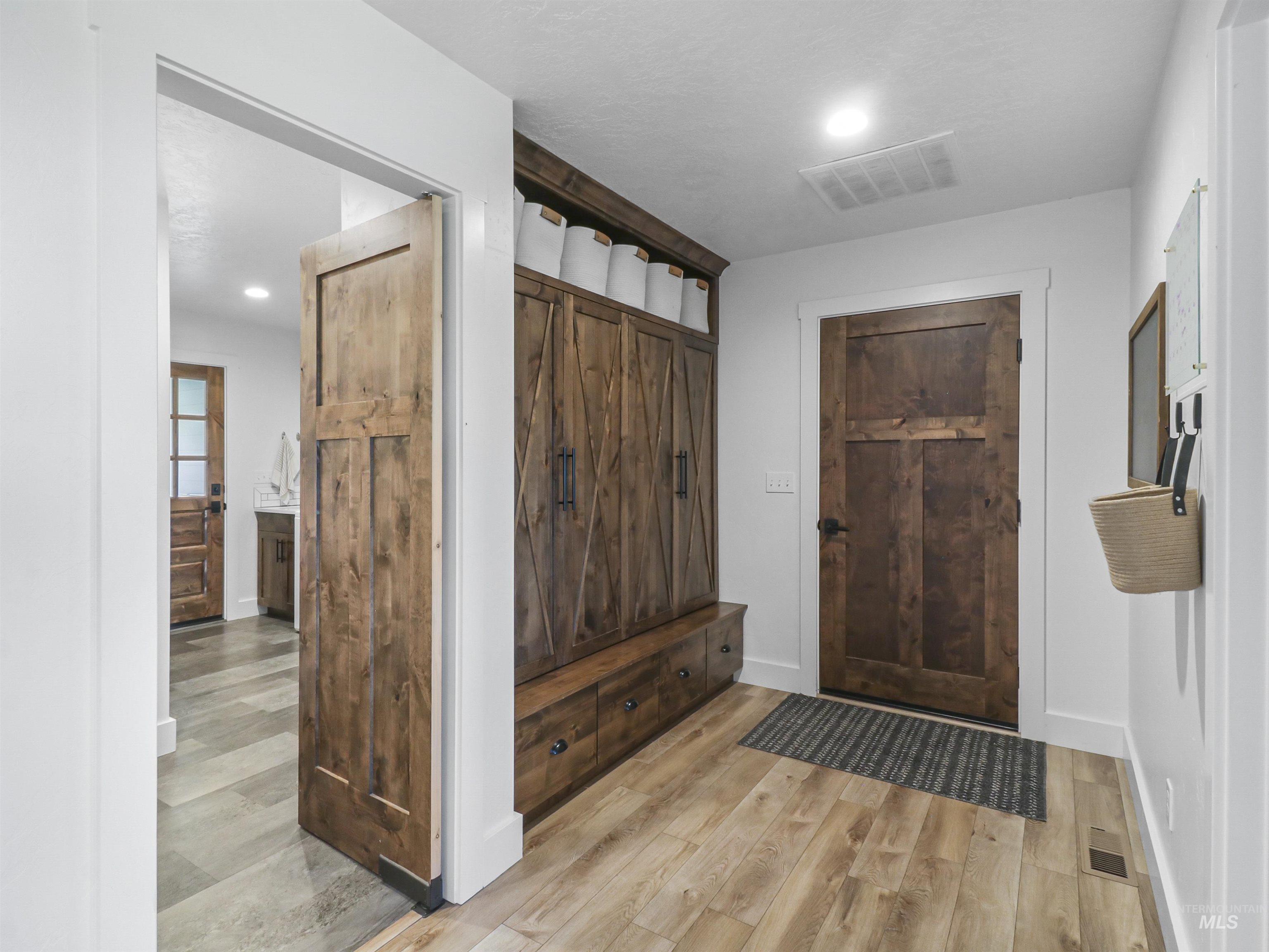3500 Magnolia Lane