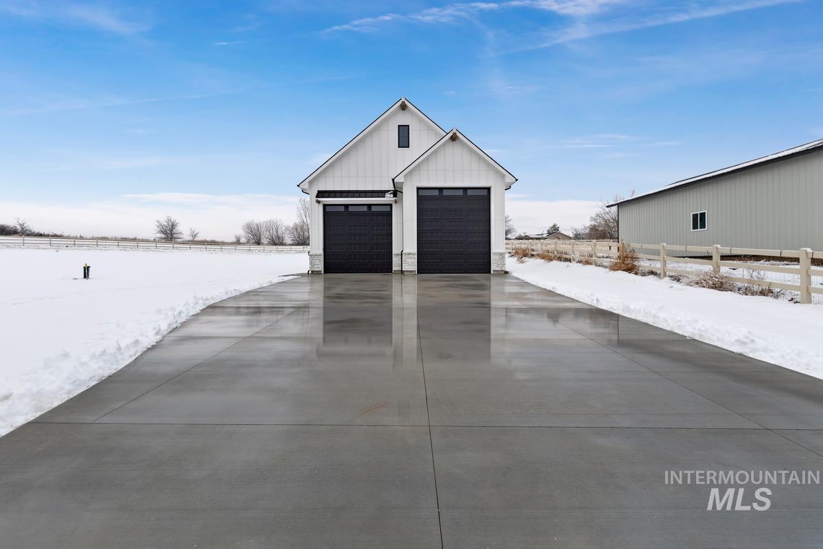 12188 Swainsons Ln.