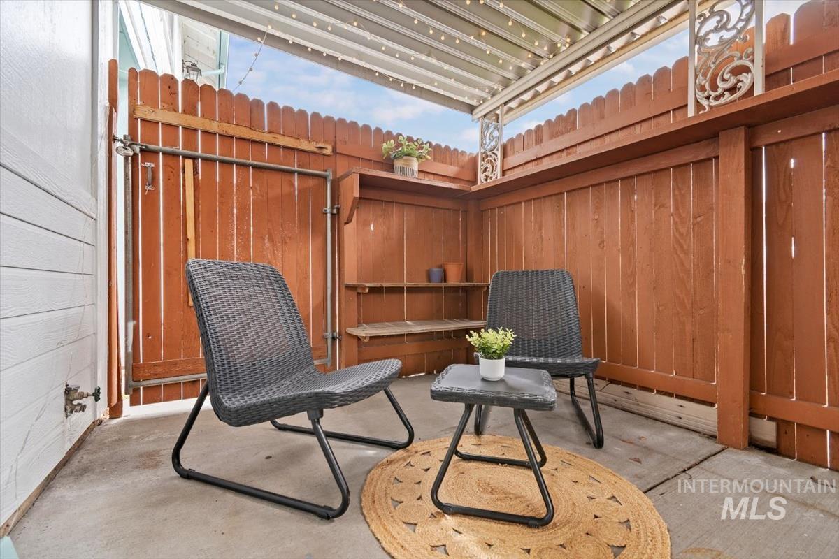 5252 W Kootenai Street