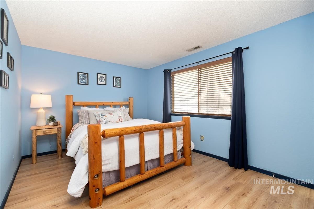 5252 W Kootenai Street