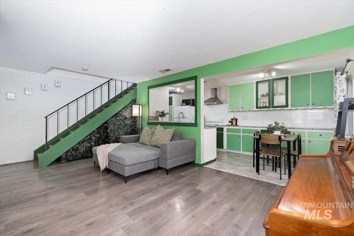 5252 W Kootenai Street