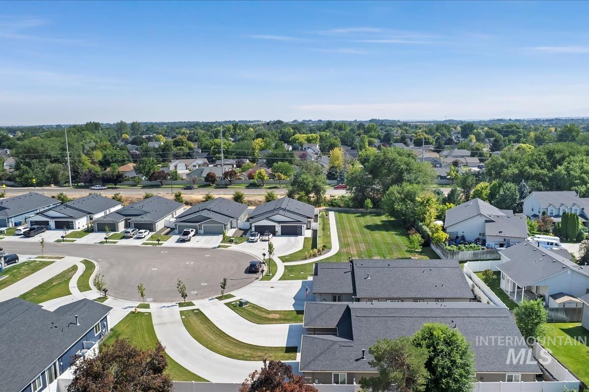 1460 W Lark Court