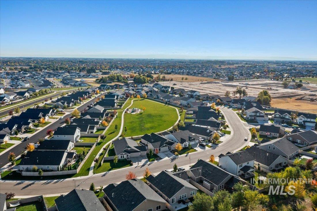 3174 N Greengate Way