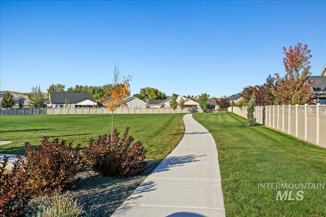 3174 N Greengate Way