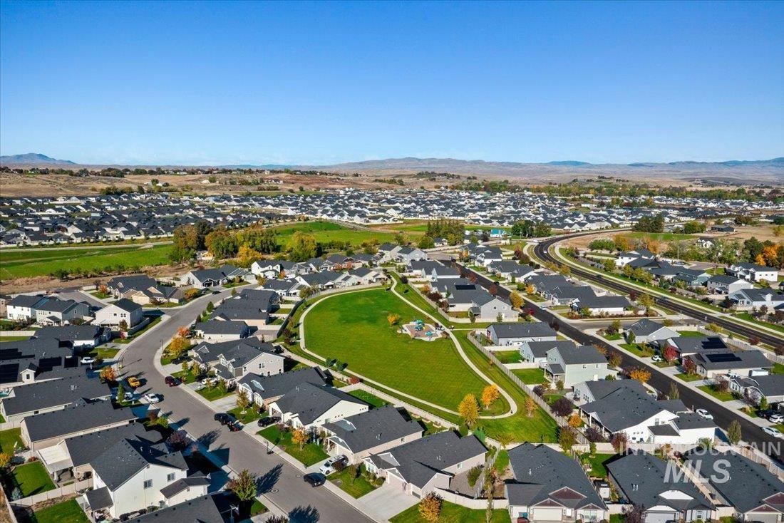 3174 N Greengate Way