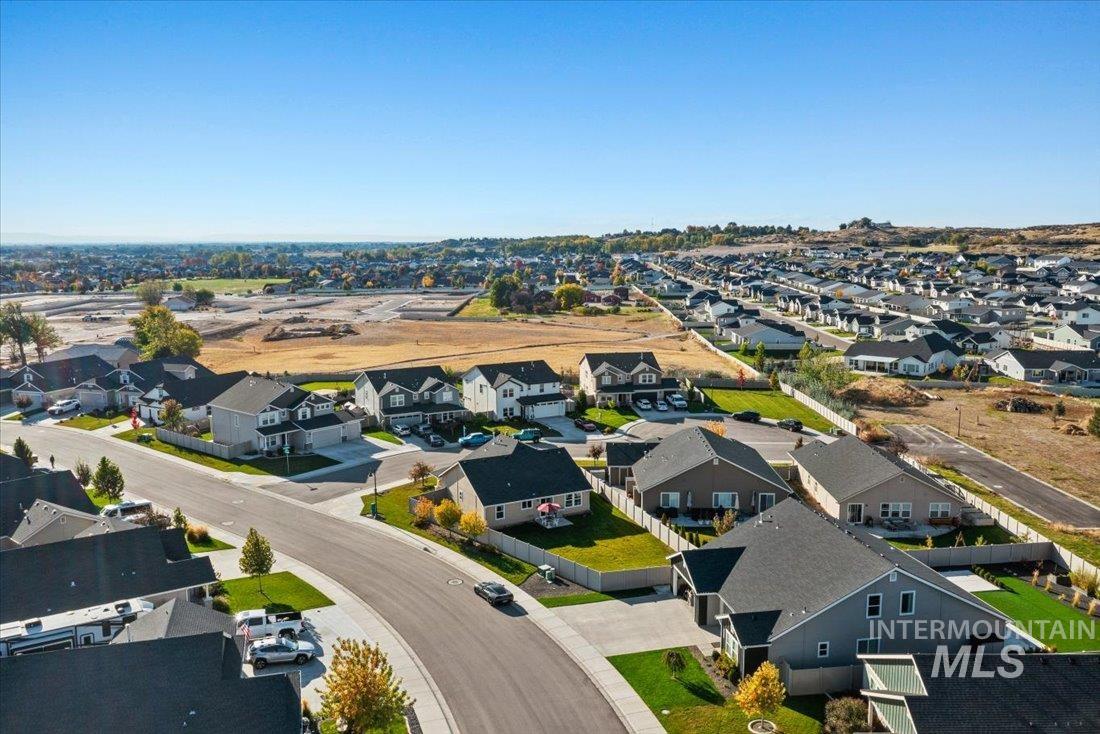 3174 N Greengate Way