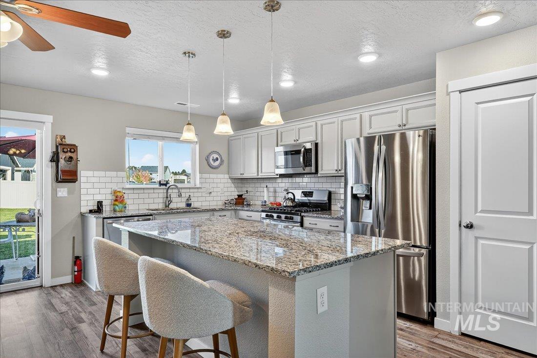 3174 N Greengate Way