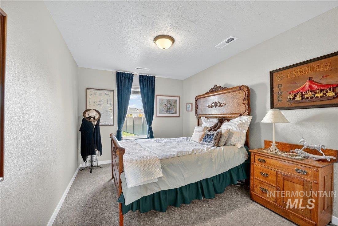 3174 N Greengate Way