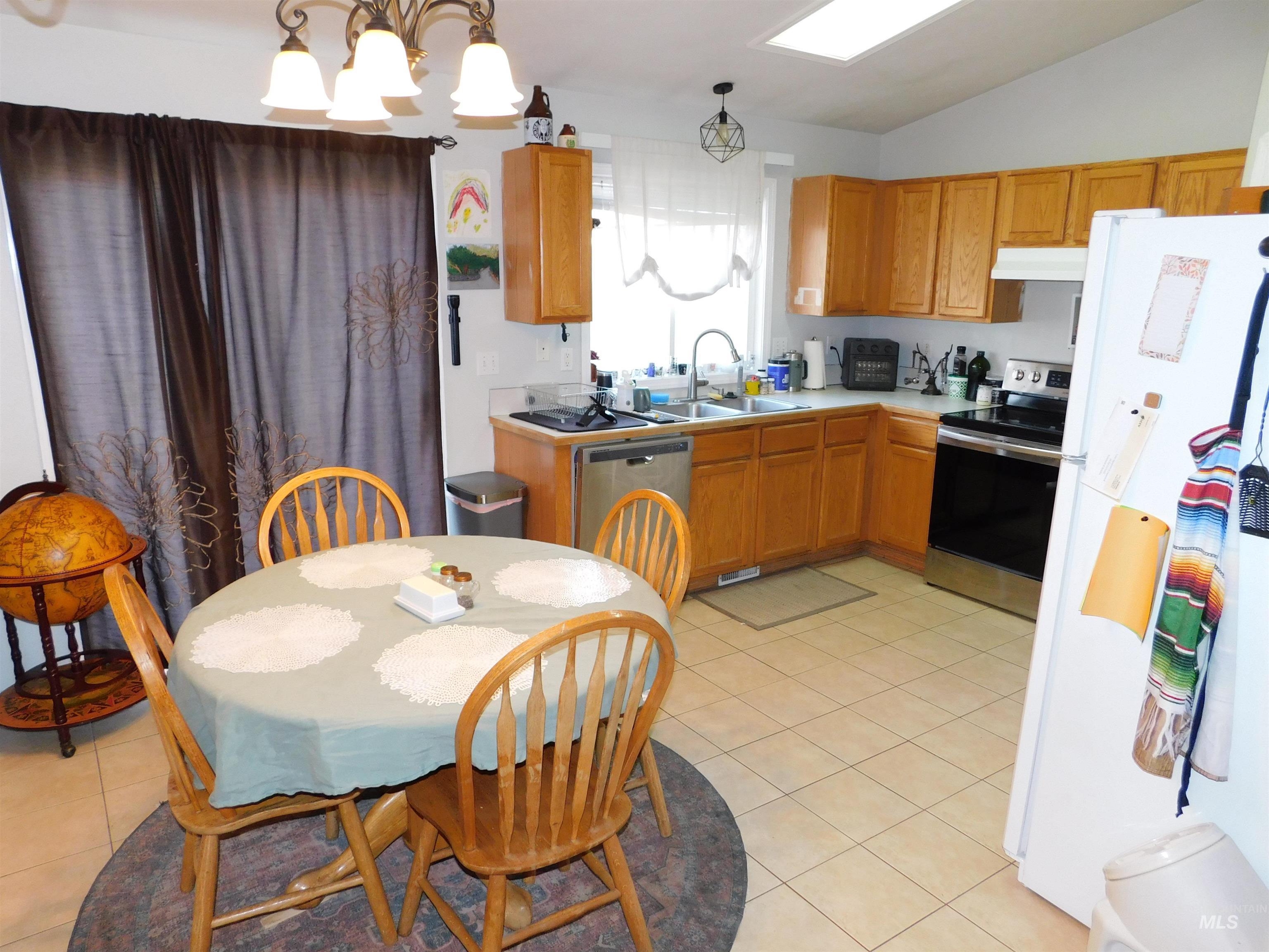 1416 Sunflower Court