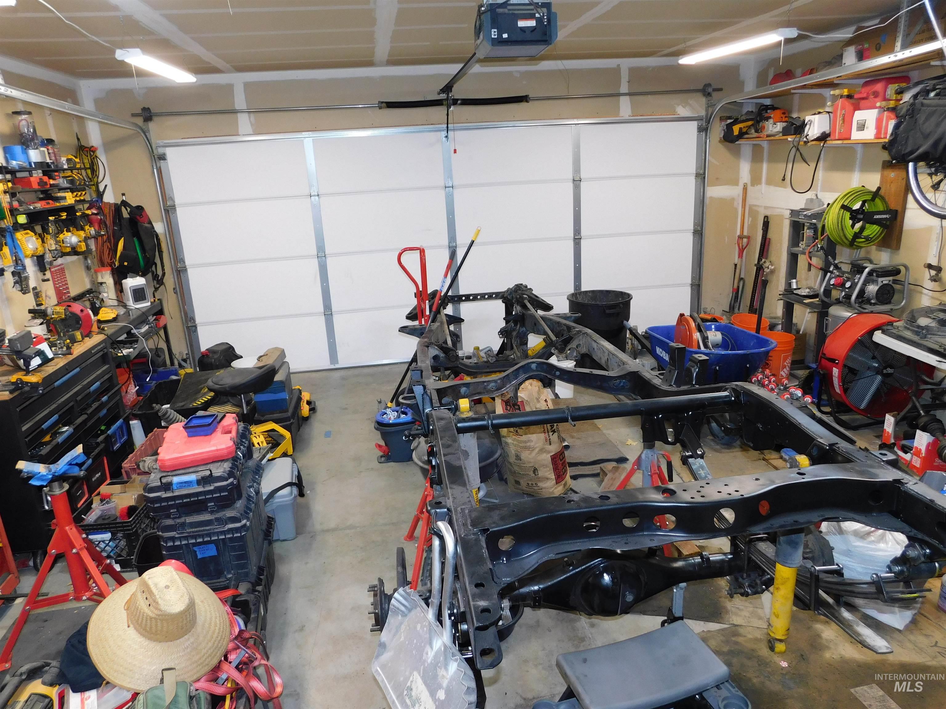 1416 Sunflower Court